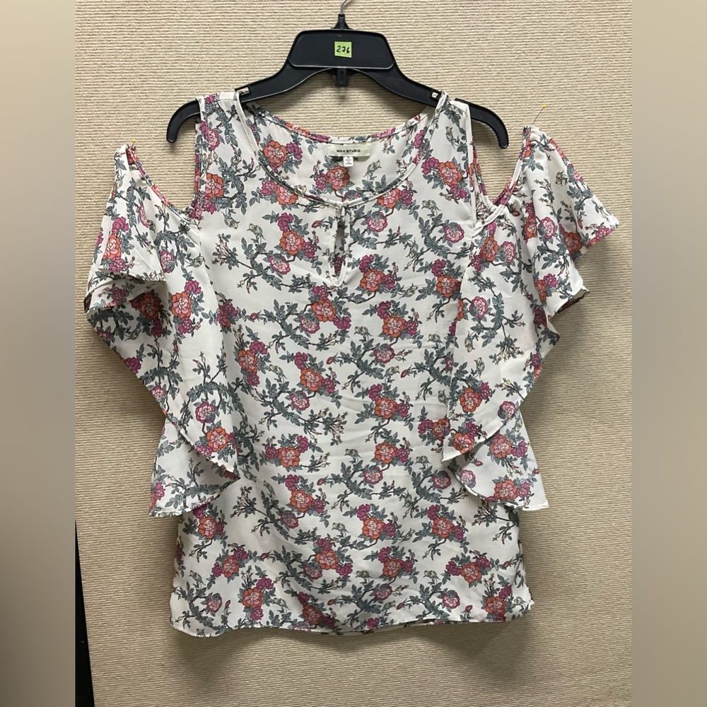 🌾 ⭐️ MAX STUDIO Women Surplice Cold-Shoulder Blouse